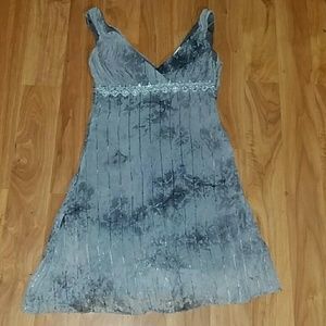 Pretty silver mini dress with black print